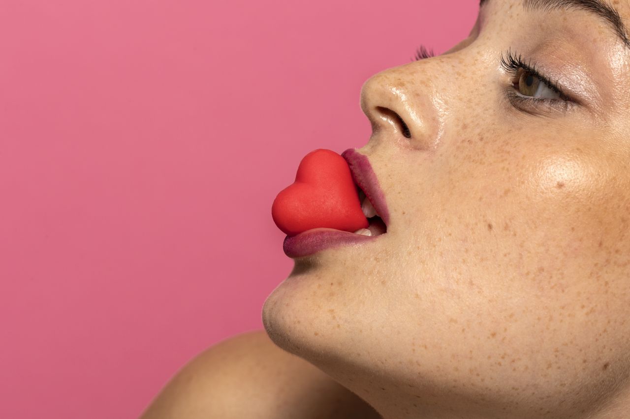 Žena navrhuje iné milostné sexuálne pozície 