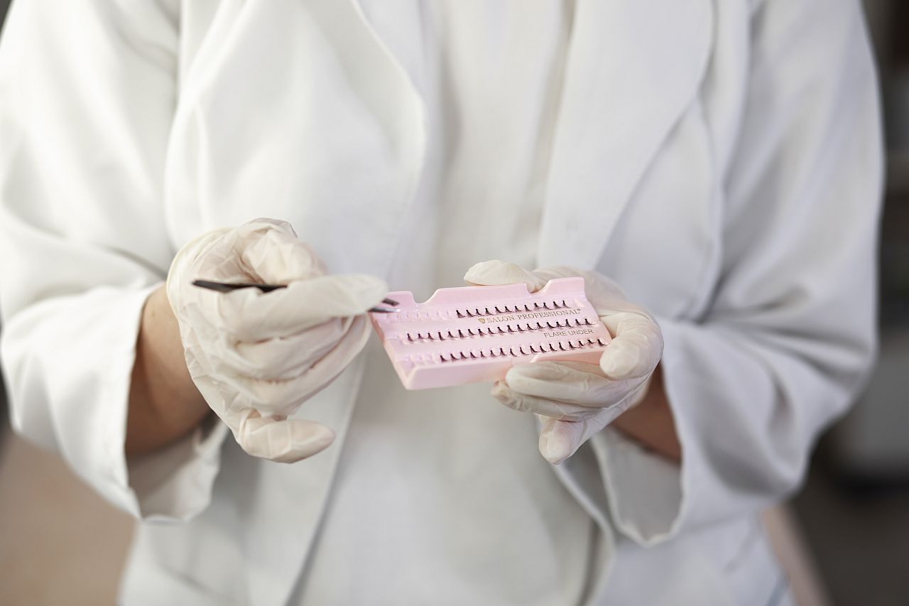 Antikoncepčný implantát - moderná cesta k bezpečnosti a potešeniu bez stresu