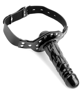 BDSM gag s dildom